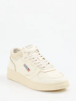 Autry – Sneaker aus Leder in Cremeweiß
