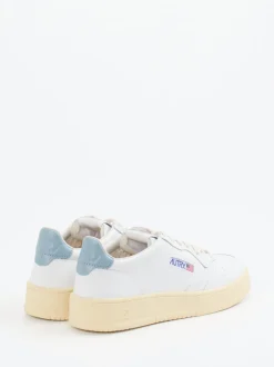 Autry – Sneaker aus Leder in Weiß mit Farbakzent