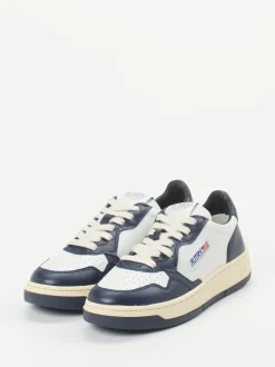 Autry – Sneaker aus Leder in Weiß und Navy