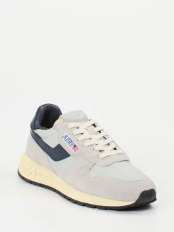 Autry – Sneaker aus Veloursleder und Nylon hellgrau