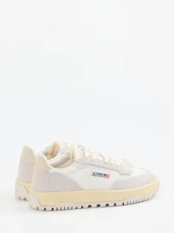 Autry – Sneaker aus Veloursleder und Mesh Beige