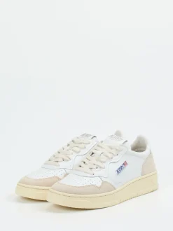 Autry – Sneaker aus Veloursleder in Offwhite