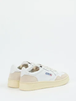 Autry – Sneaker aus Veloursleder in Offwhite