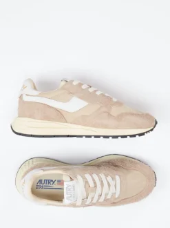 Autry – Sneaker aus Velour/Textil in Beige