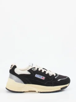 Autry – Sneaker aus Velour/Textil in Schwarz