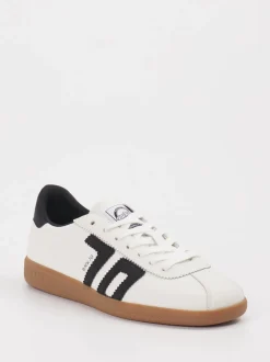 Back 70 – Retro-Sneaker aus Kalbleder Weiß