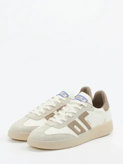 Back 70 – Retro-Sneaker aus Leder in Cremeweiß