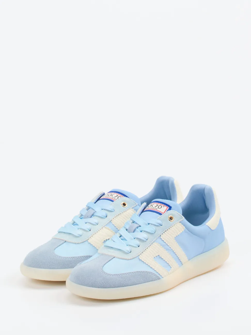 Back 70 – Retro-Sneaker aus Nylon und Wildleder hellblau