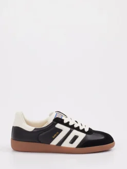 Back 70 – Retro-Sneaker aus Velourleder Schwarz