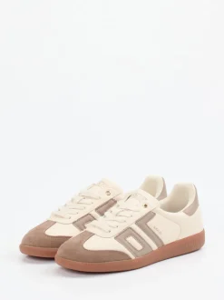 Back 70 – Retro-Sneaker aus Velour/Leder cremeweiß