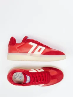 Back 70 – Retro-Sneaker aus Velour/Leder rot