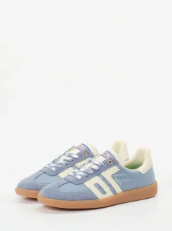 Back 70 – Retro-Sneaker aus Veloursleder Pastellblau