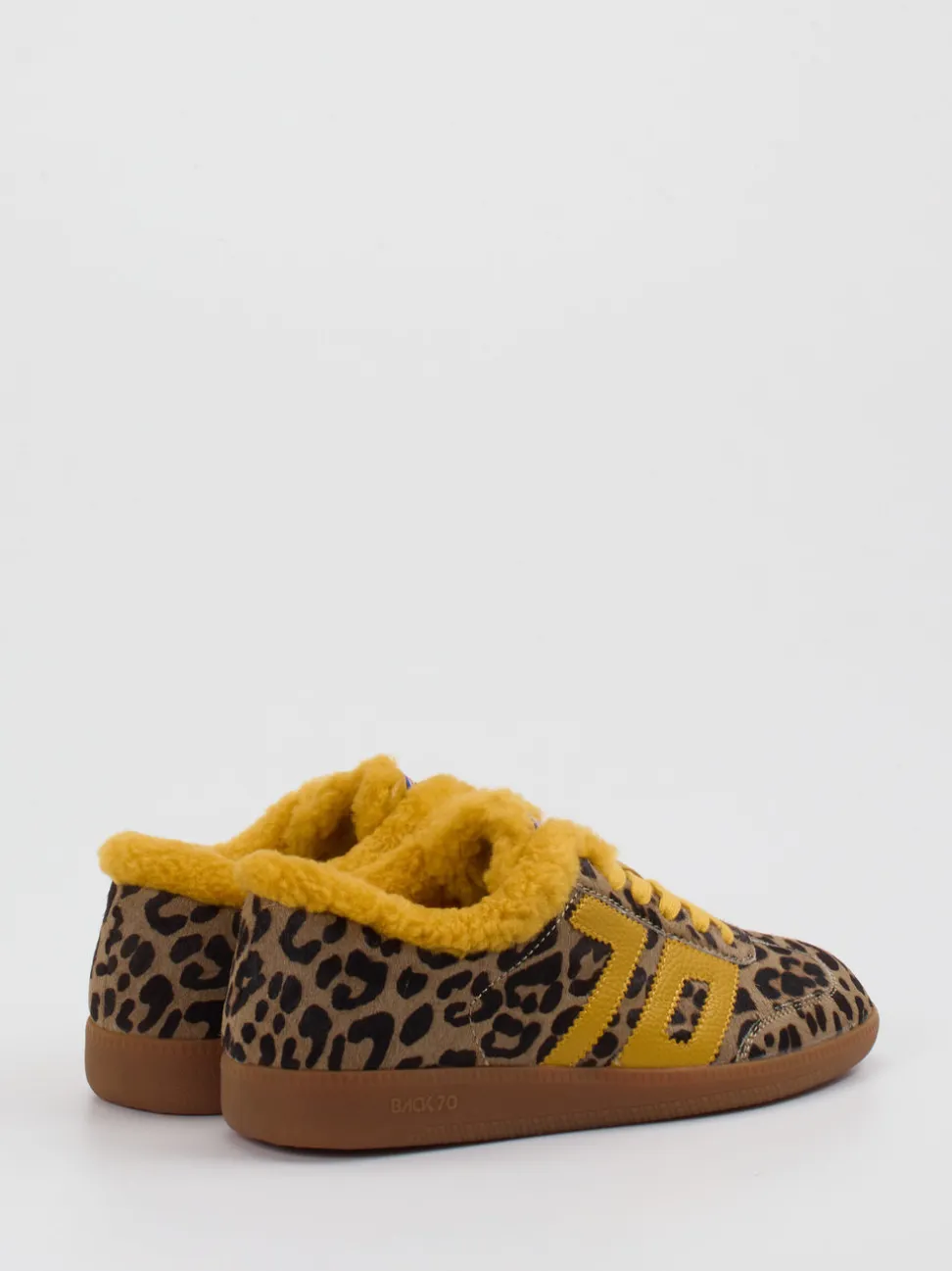 Back 70 – Sneaker aus Fell mit Leoprint und Kunstfell