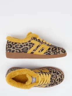 Back 70 – Sneaker aus Fell mit Leoprint und Kunstfell
