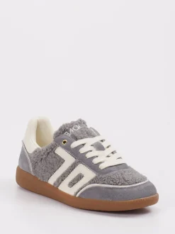 Back 70 – Sneaker aus Velours/Textil grau