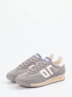 Back 70 – Sneaker aus Veloursleder und Nylon grau
