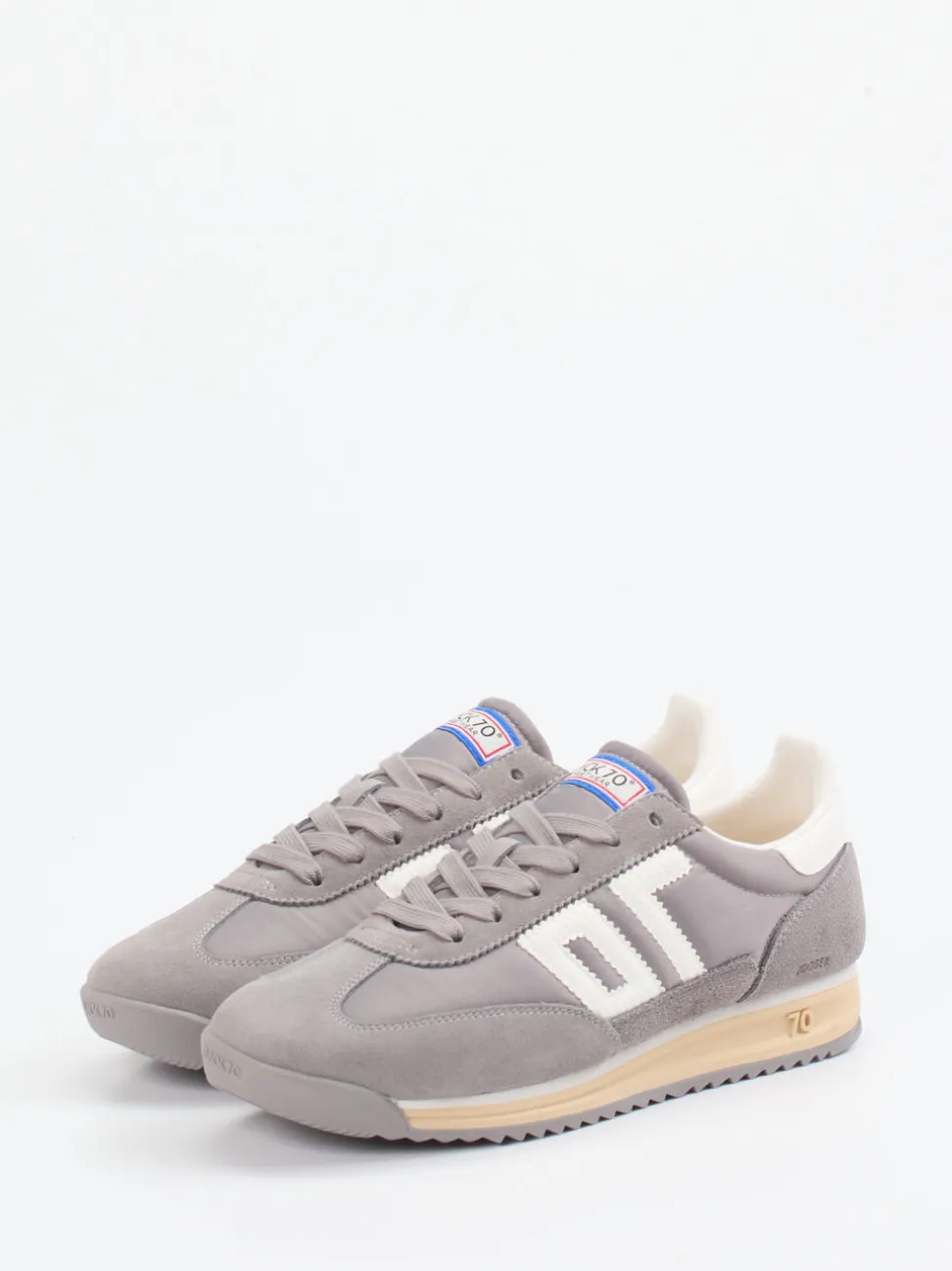 Back 70 – Sneaker aus Veloursleder und Nylon grau