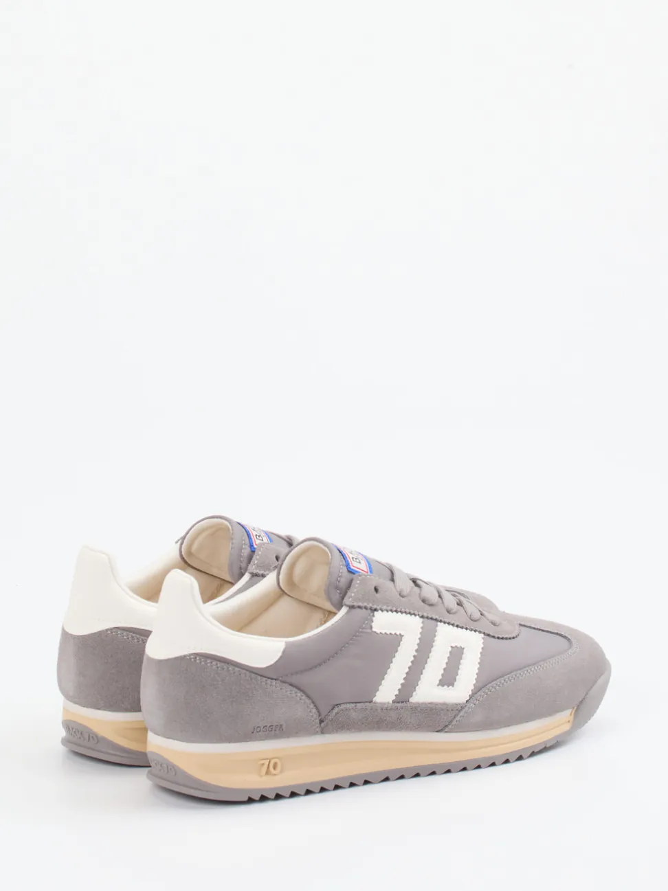 Back 70 – Sneaker aus Veloursleder und Nylon grau