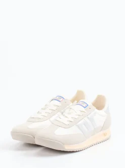 Back 70 – Sneaker aus Veloursleder und Textil Weiß