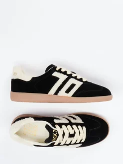 Back 70 – Sneaker aus Velour/Textil in Schwarz