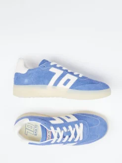 Back 70 – Sneaker aus Veloursleder in Jeansblau