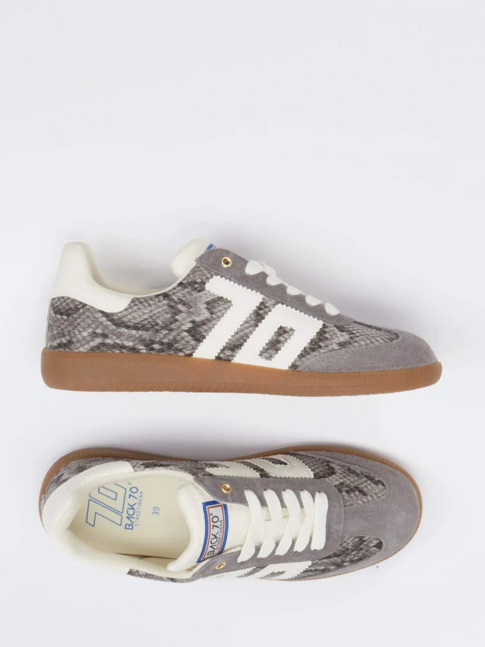 Back 70 – Sneaker aus Veloursleder grau