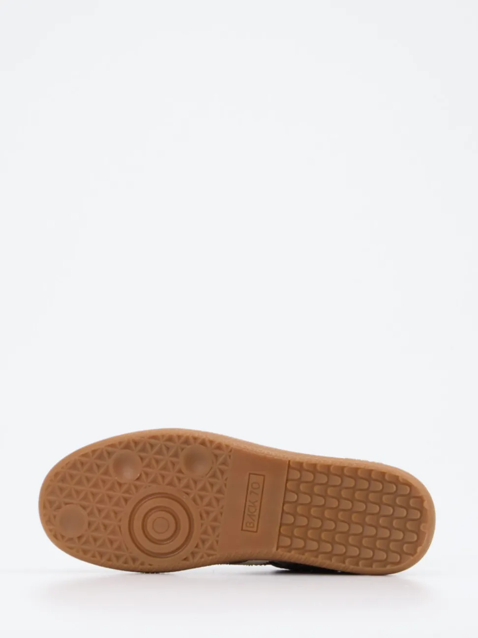 Back 70 – Sneaker aus Veloursleder grau