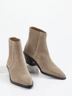 Boss – Chelsea-Stiefeletten aus Veloursleder taupe