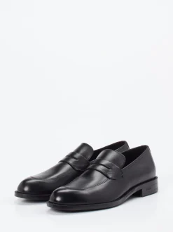 Boss – Loafer aus Kalbleder schwarz glänzend