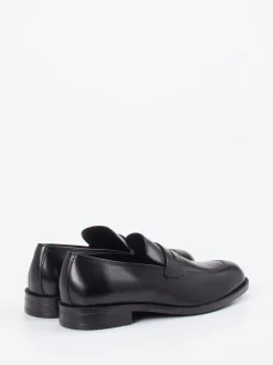 Boss – Loafer aus Kalbleder schwarz glänzend