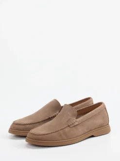 Boss – Loafer aus Veloursleder in Sandbeige
