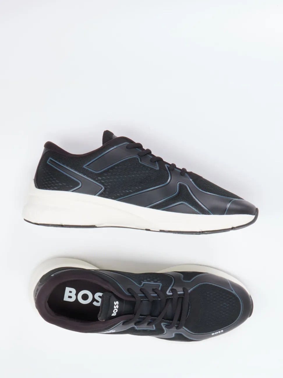 BOSS – Low-Top Sneaker aus Mesh in Schwarz