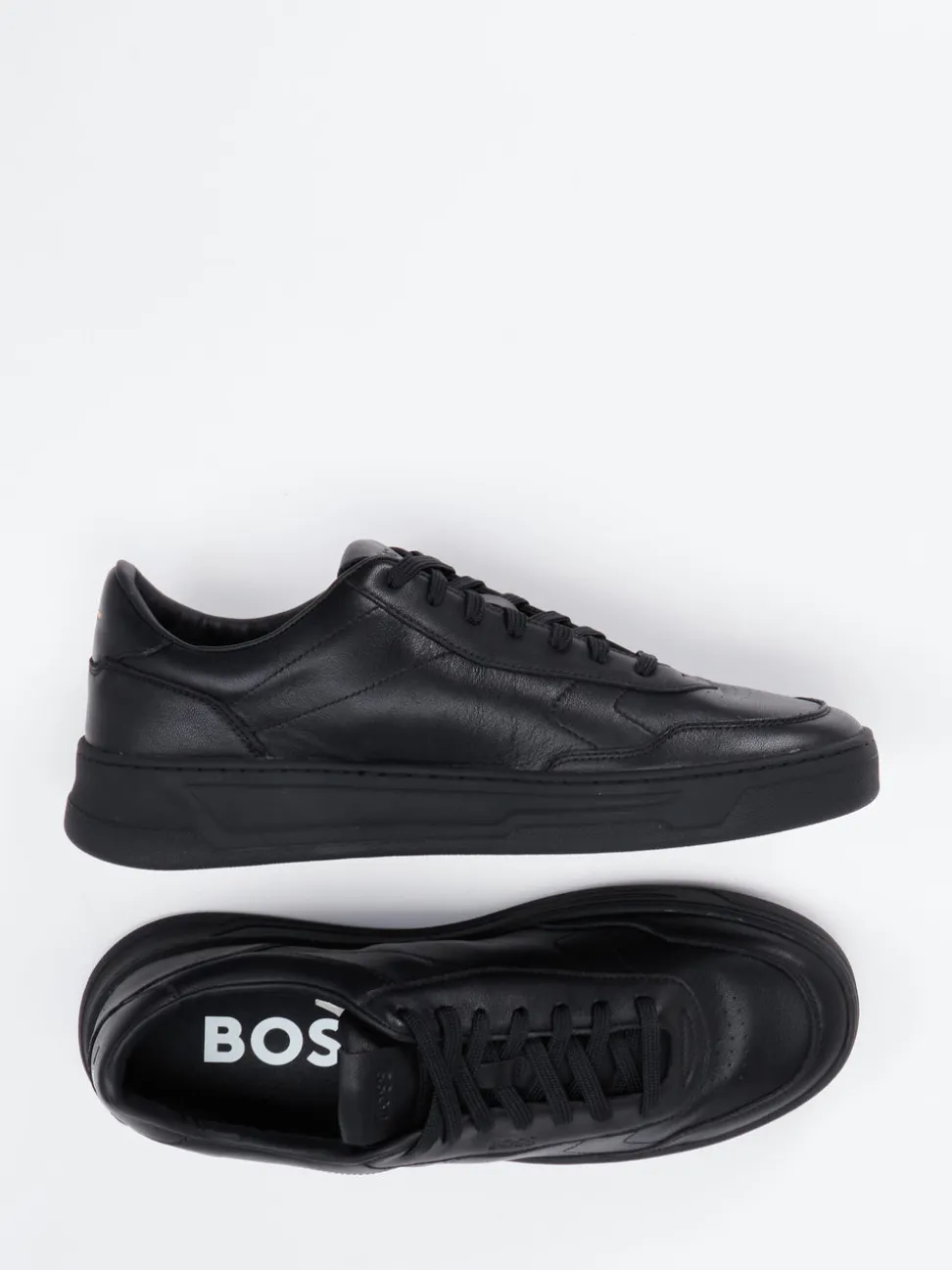 Boss – Low-Top-Sneaker aus Kalbleder Schwarz