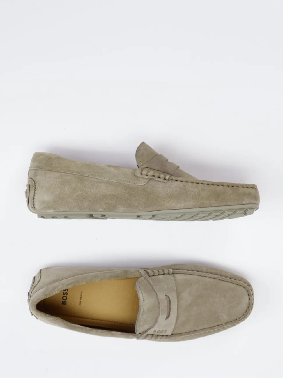 Boss – Penny Loafer aus Veloursleder in Taupe