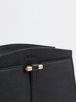 Boss – Schultertasche aus Kalbleder Schwarz