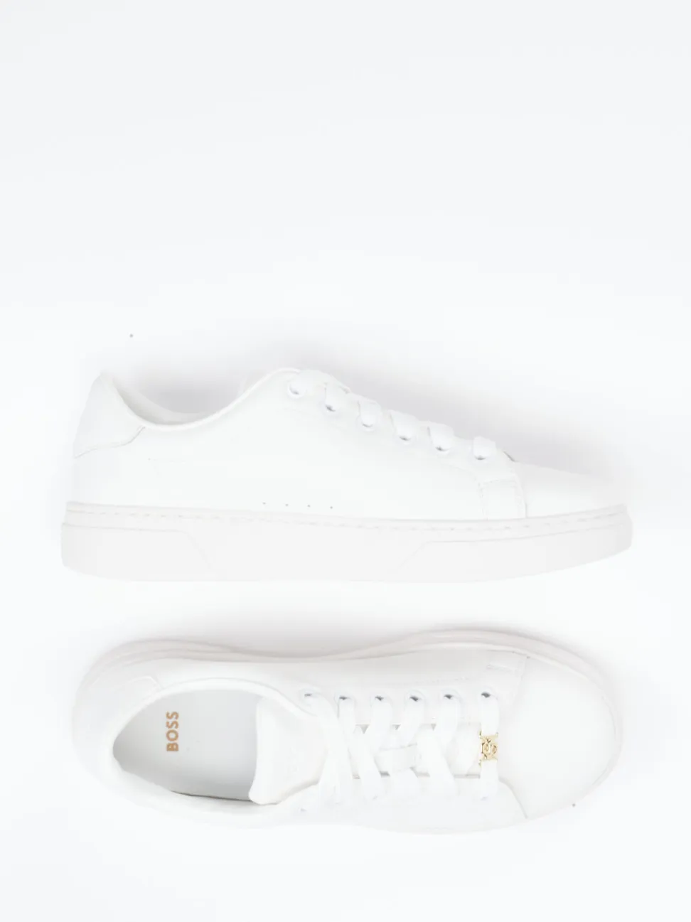 Boss – Sneaker aus Kalbleder in Weiß