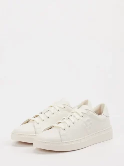 Boss – Sneaker aus Kalbleder in Cremeweiß