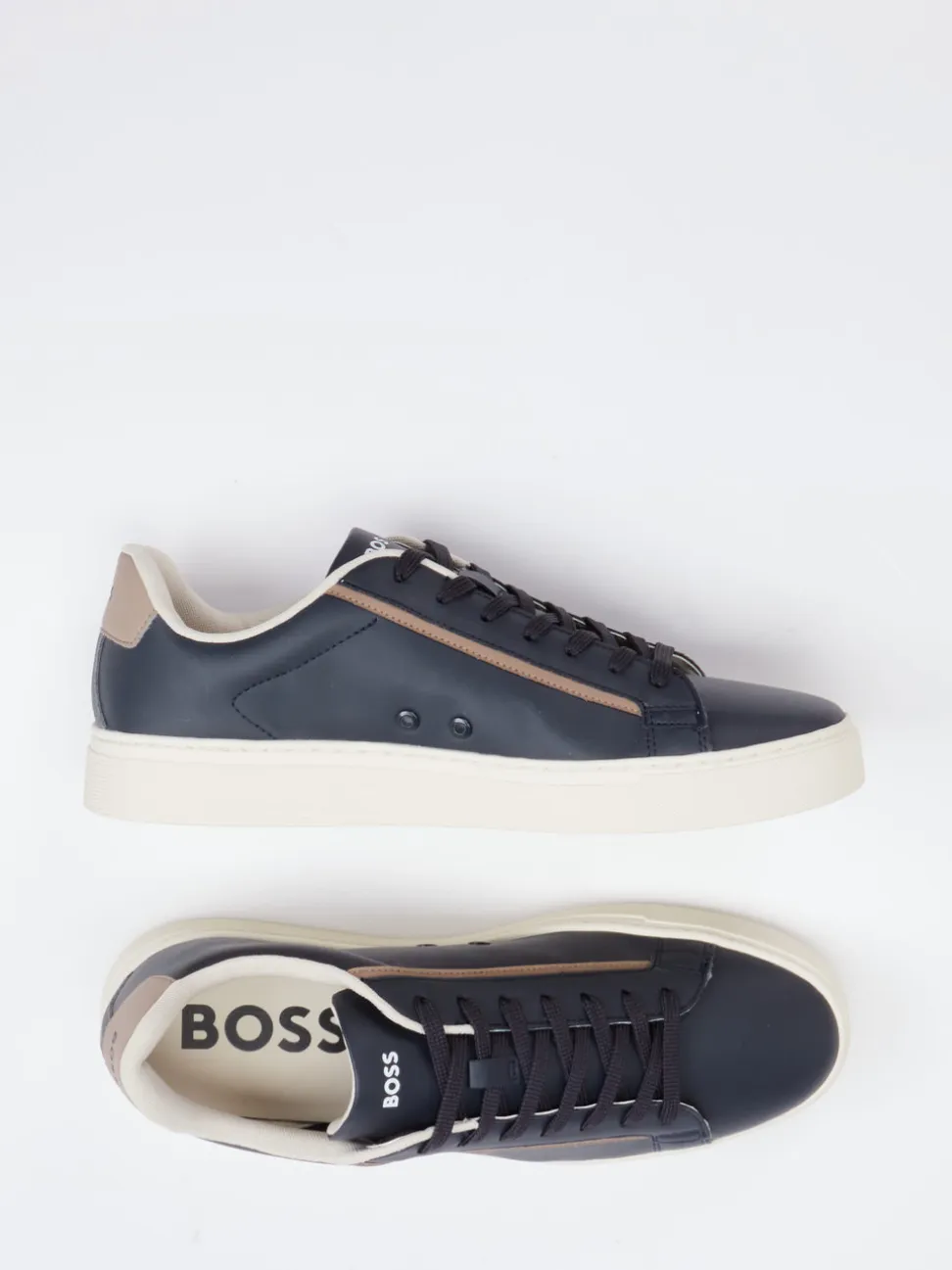 Boss – Sneaker aus Kalbleder in Dunkelblau