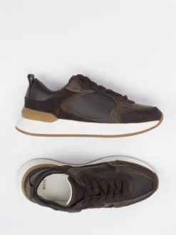 Boss – Sneaker aus Veloursleder dunkelbraun