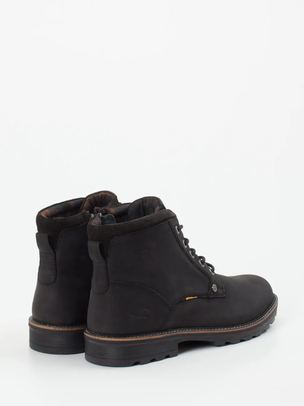 Camel Active – Schnürboots aus Fettleder schwarz