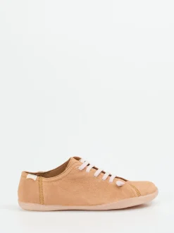 Camper – Low-Top Sneaker aus Nubukleder sandbeige