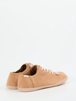 Camper – Low-Top Sneaker aus Nubukleder sandbeige