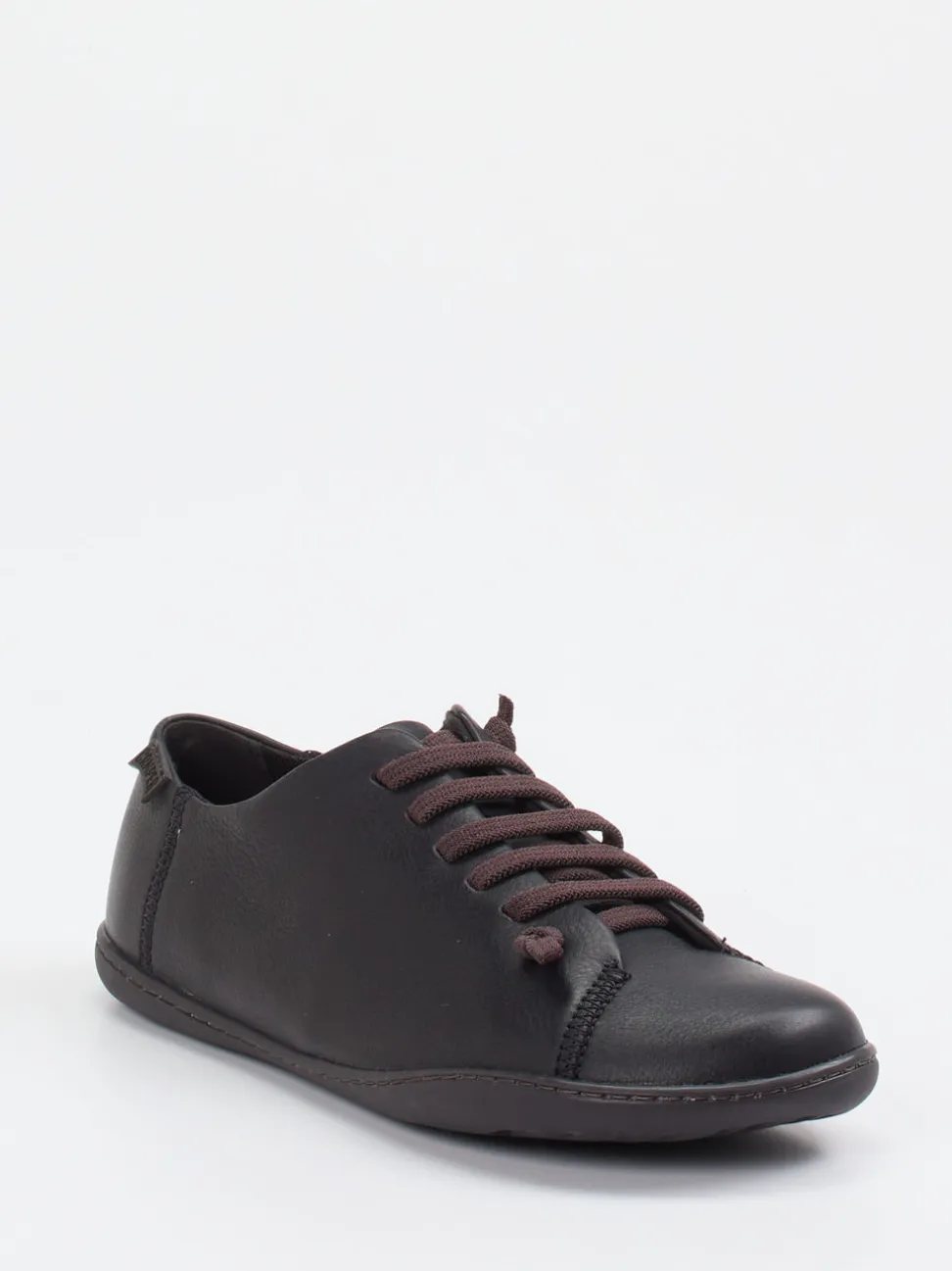Camper – Low-Top Sneaker aus Glattleder schwarz