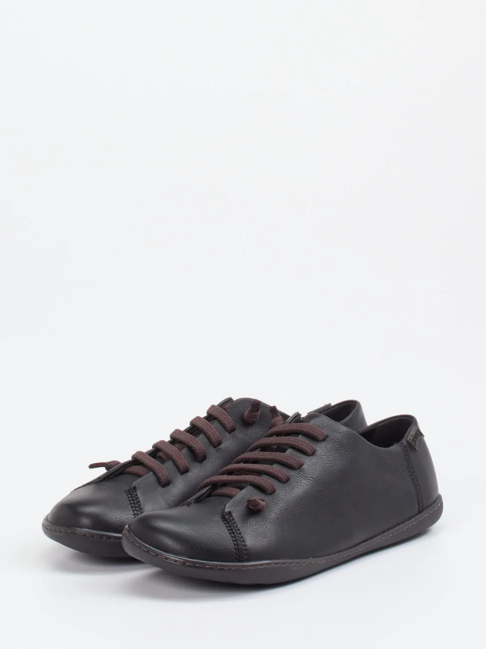 Camper – Low-Top Sneaker aus Glattleder schwarz