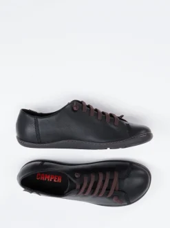 Camper – Low-Top Sneaker aus Glattleder schwarz