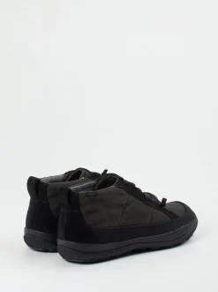 Camper – Outdoor-Sneaker aus Textil und Wildleder