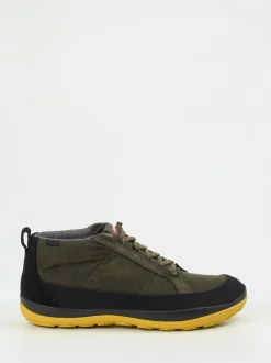 Camper – Outdoor-Sneaker aus Textil und Veloursleder