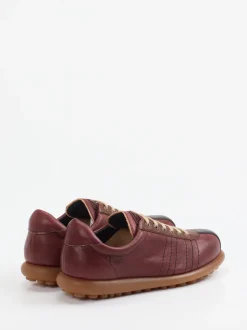 Camper – Retro-Sneaker aus Kalbleder weinrot