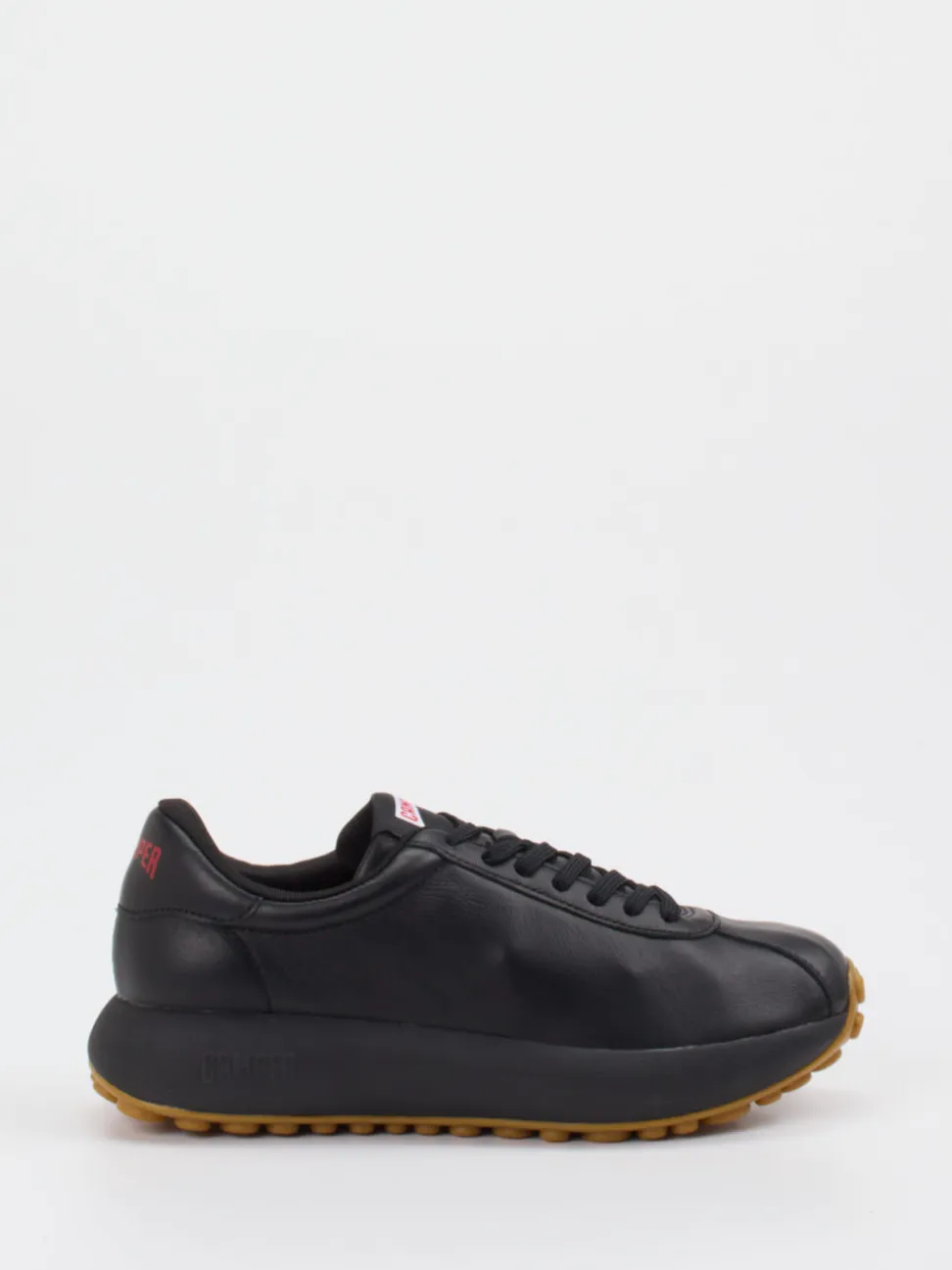 Camper – Sneaker aus Glattleder mit Profilsohle