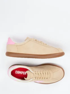 Camper – Sneaker aus Nubukleder in Beige